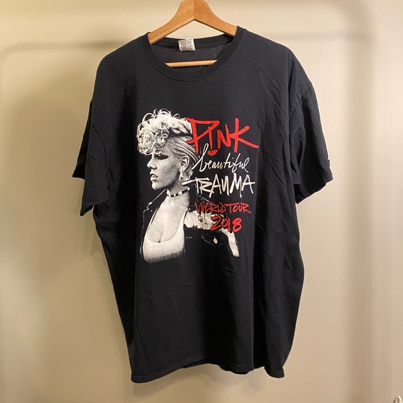 Pink Beautiful Trauma World Tour 2018 T-Shirt - Picture 1 of 6